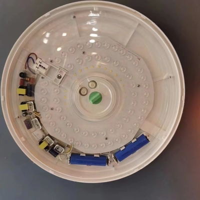 Luces de techo con calificación IP20 con sensor de radar de batería de litio y flujo luminoso de 1440lm