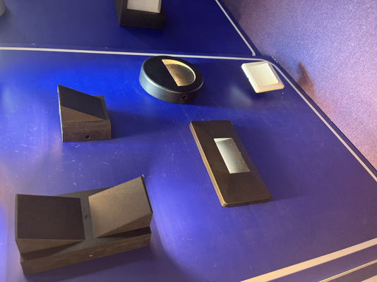 Diseño 2w LED escalera paso de la luz de la pared Ip65 plástico de aluminio MCPCB para el material base
