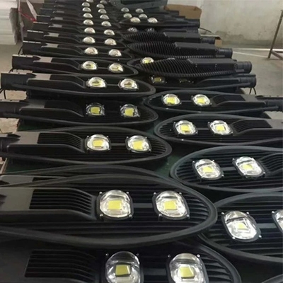 Lámpara Flujo luminoso lm 2800 ROAD 30W 220V Luz de la calle LED con un costo competitivo