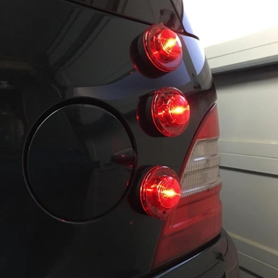 2- Luz de luz LED anti-colisión para la iluminación nocturna de la motocicleta