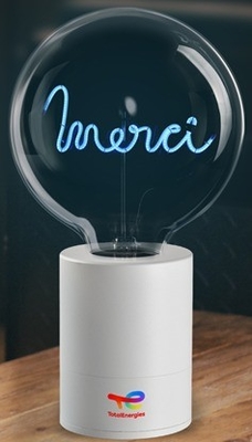 IP44 Diseño único Metal Decoración para el hogar DIY Bulbo de filamento de vacaciones lámpara de mesa LED vintage