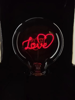 IP44 Diseño único Metal Decoración para el hogar DIY Bulbo de filamento de vacaciones lámpara de mesa LED vintage