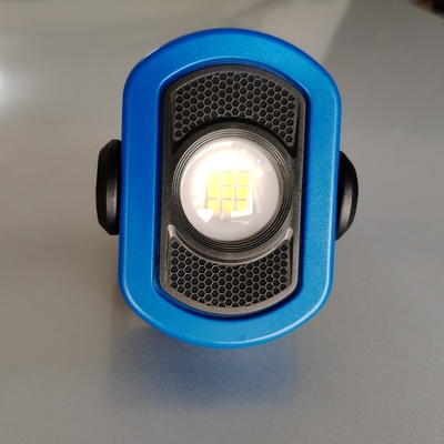 Diseño de iluminación y circuitos Blanco caliente 780lm Luz magnética para reparación de automóviles