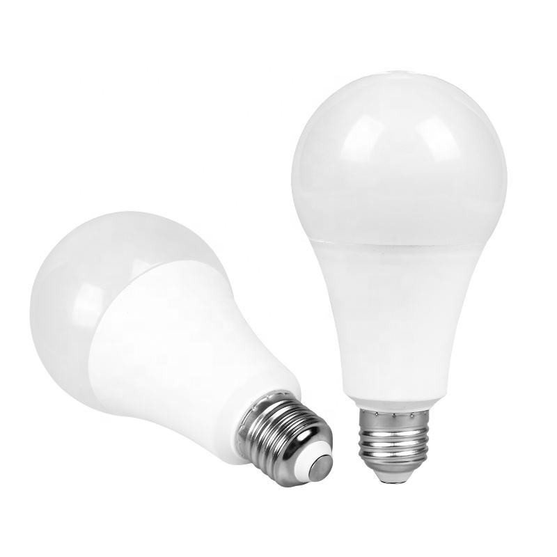 Alta luminosidad A60 A70 Led Una bombilla con 80 Ra y 3000K/4000K/6500K Temperatura de color
